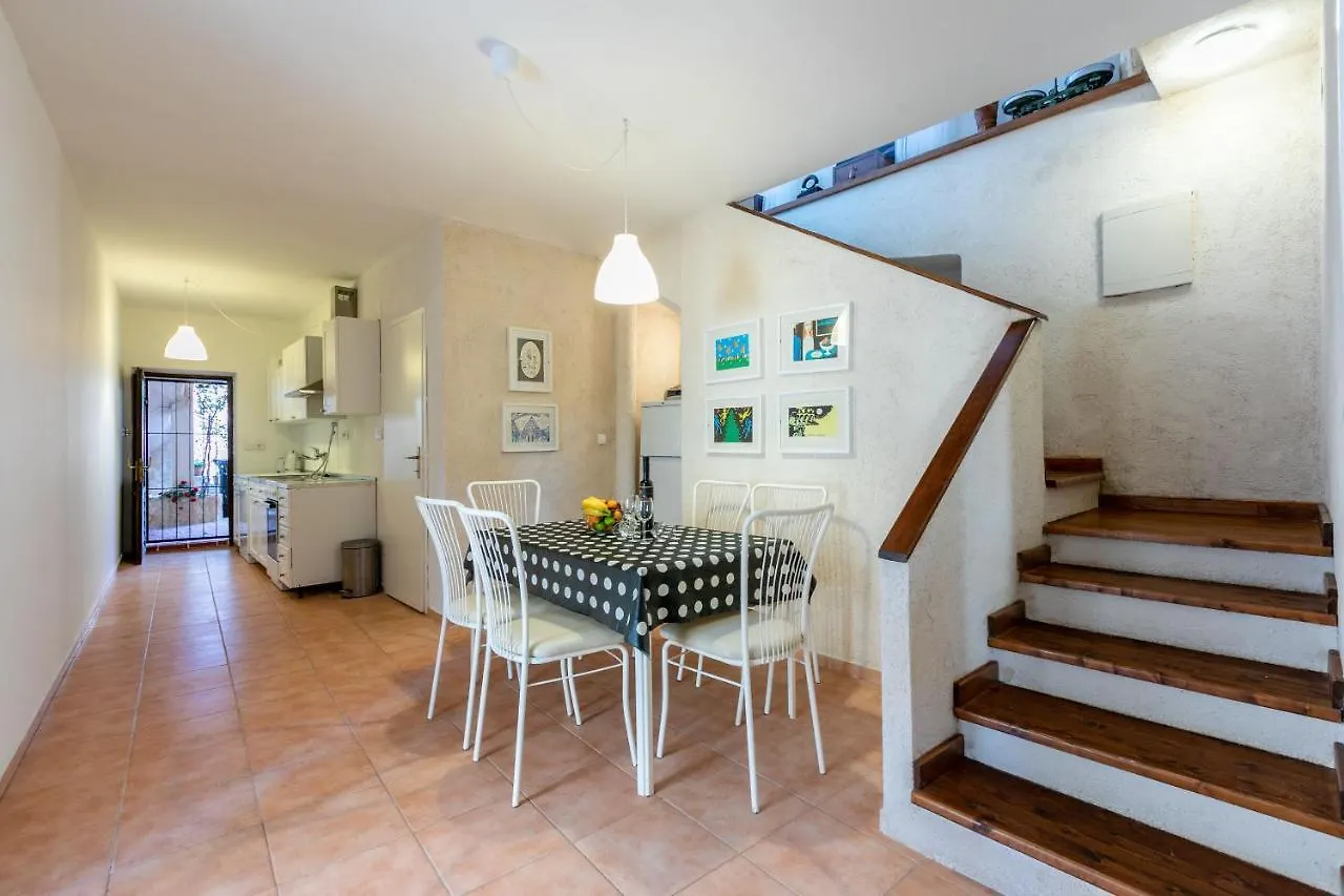 House V Villa Lopar Nyaraló