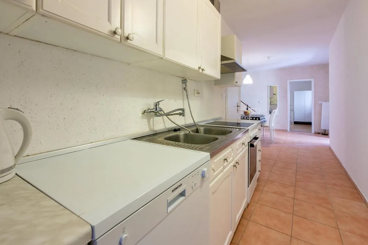House V Villa Lopar